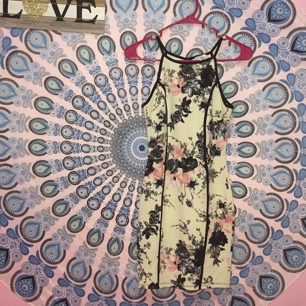 Cute floral dress !!!